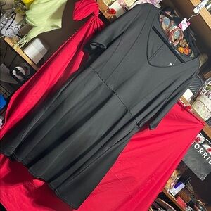 #321 size 3 torrid NWT Black scuba fluted dress with zippered back & pockets